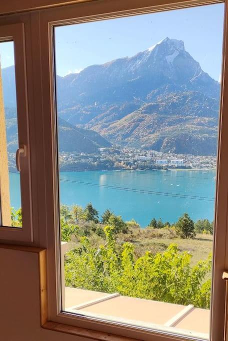 Le Cosy Du Plongeoir - T2 Neuf Avec Vue Sur Le Lac De Serre Poncon Et Grande Terrasse Avec Jardin Savines Luaran gambar